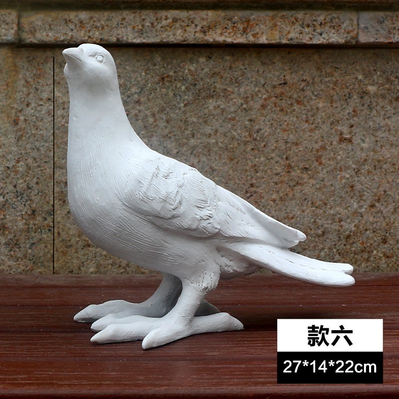 白色鸽子树脂雕塑 家居与园林空间中的灵动诗篇